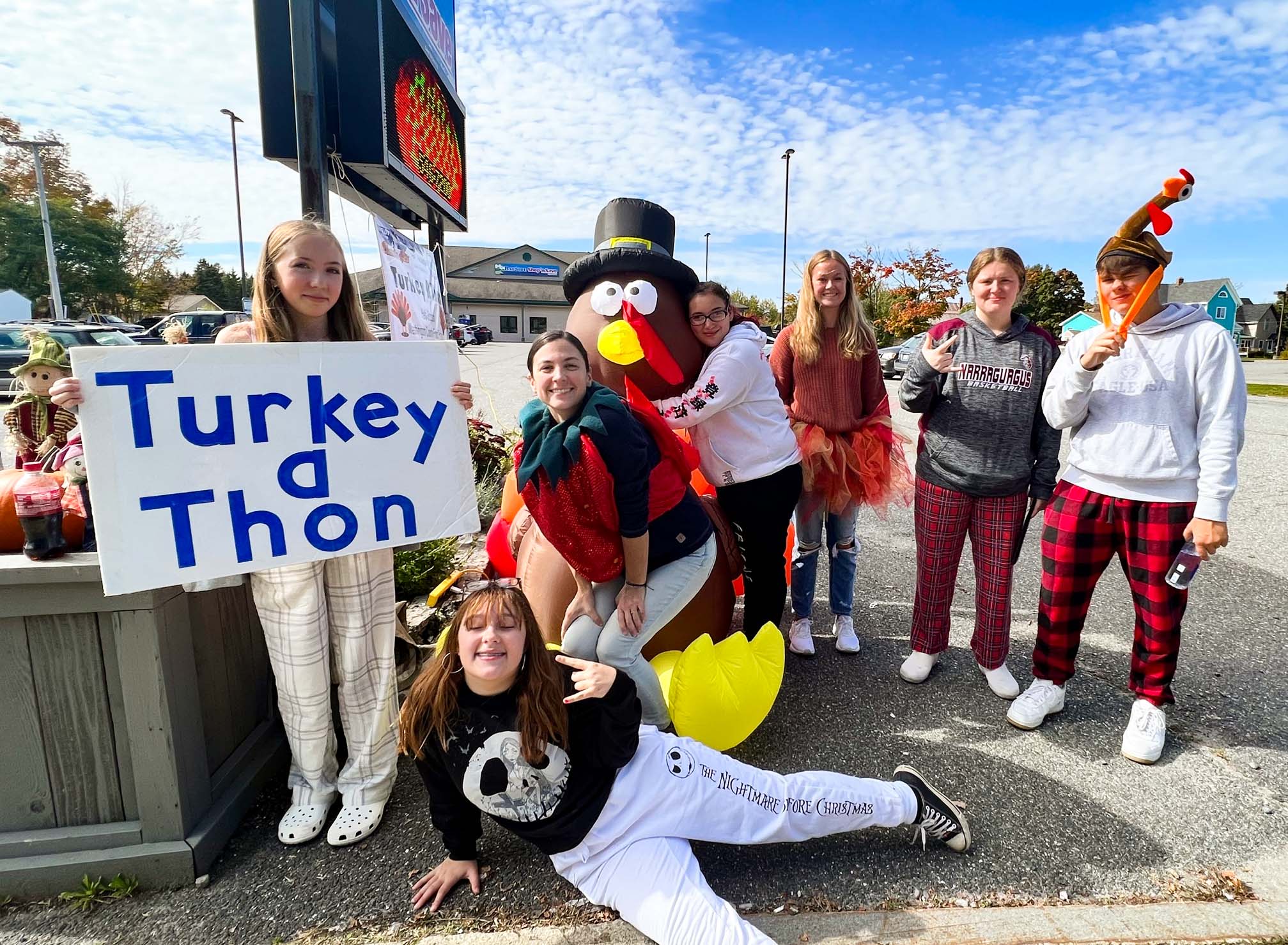 Washington County helps 2000 Turkeys provide Thanksgiving dinner for  families in need, raises $234,000, Local News